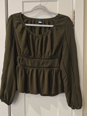 Old Navy Long-Sleeve Peasant Top